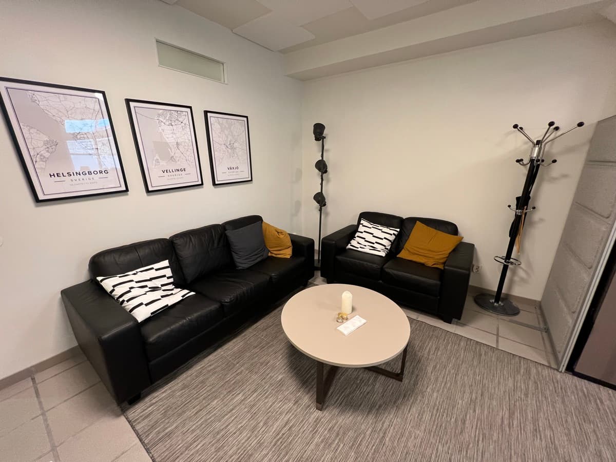Stort kontor 31–35 m² på Mölleborgen kontorshotell, Möllegränden 22 Helsingborg, bild 2